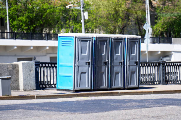 Best Standard Portable Toilet Rental in Seneca, MO